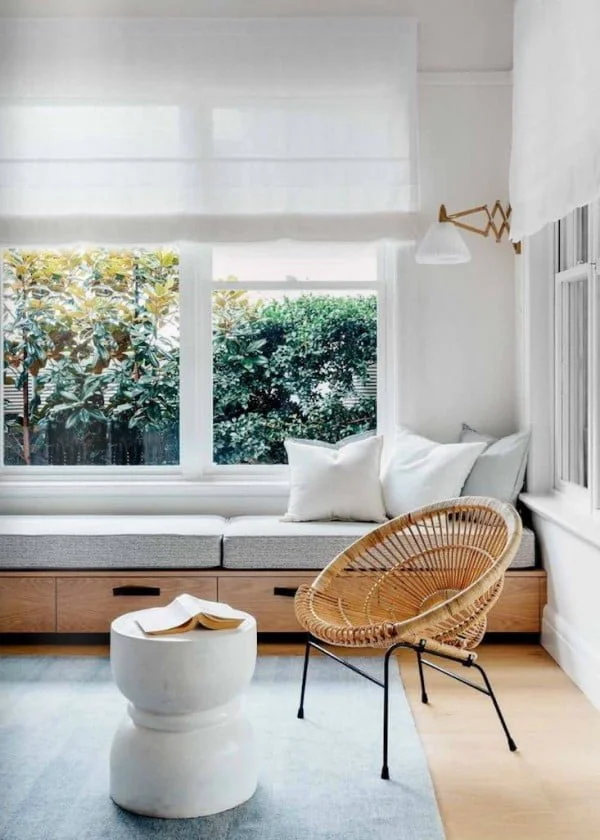 Using Wood Finish in a Modern Living Room