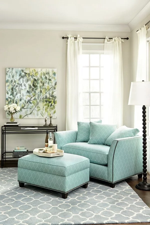 Soft Blue Accents in Modern Living Room Decor