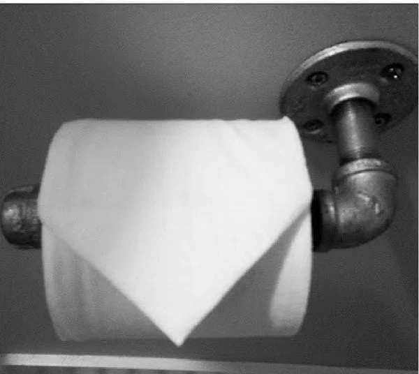 How to make a quick and easy industrial toilet paper holder