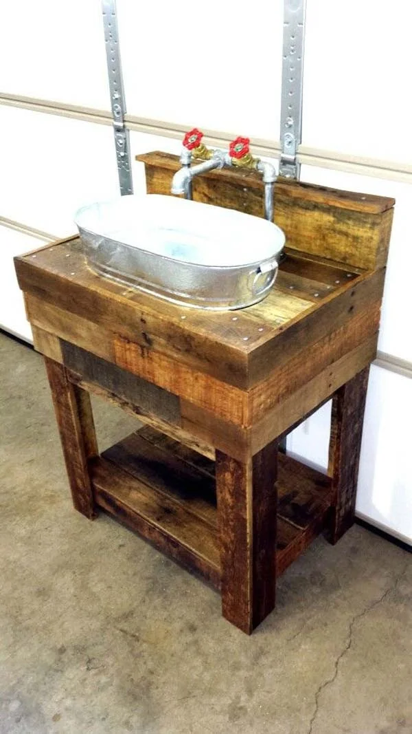 galvanized bucket and pallet wood sink
