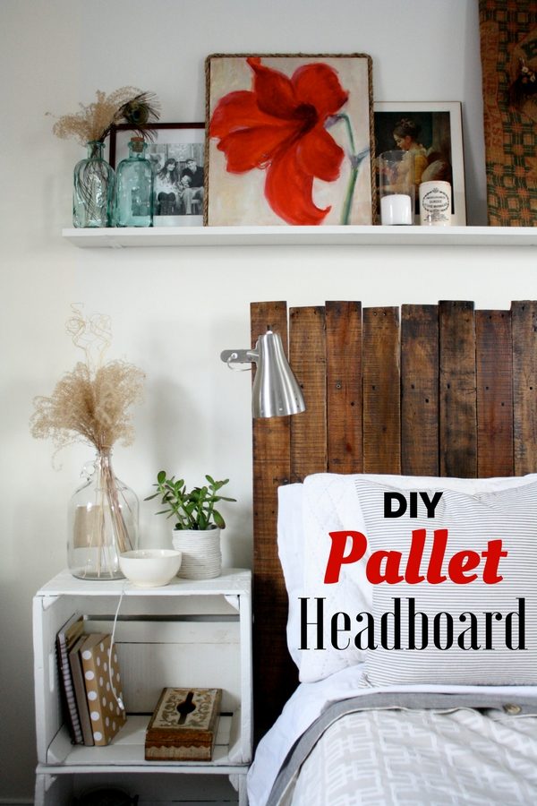 Check out how to build this easy DIY Pallet Headboard