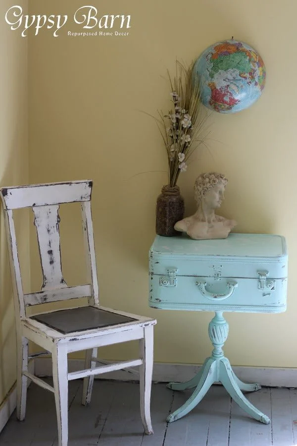 Love the idea of a DIY shabby chic table from a suitcase