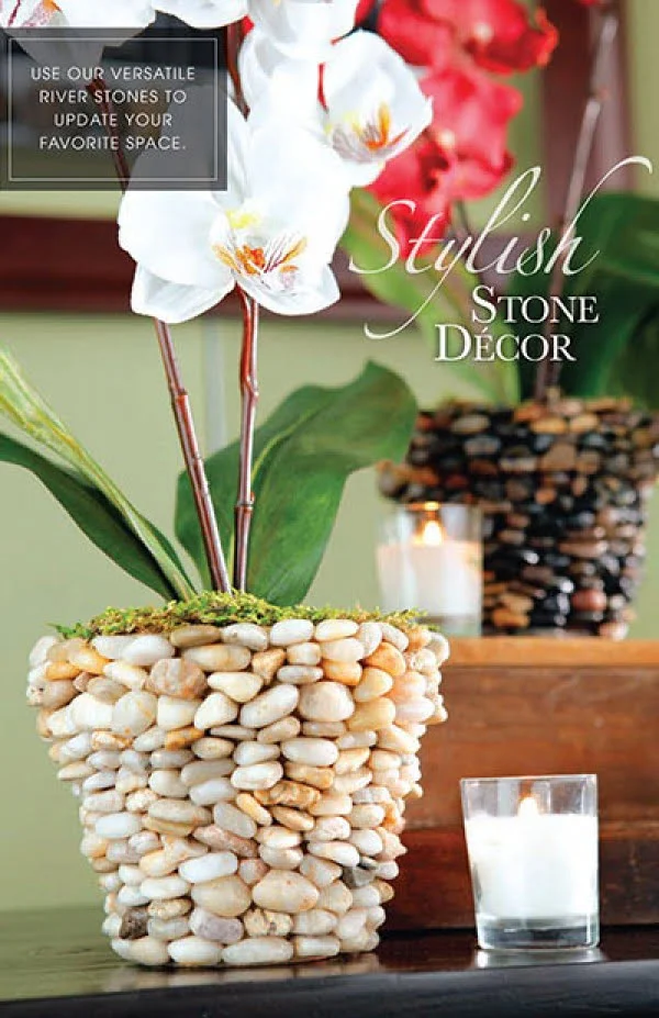 Lovely idea for a DIY rocky vase for home decor