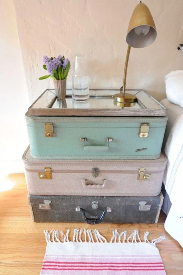 Love the idea for a shabby chic nightstand upcycling old suitcases