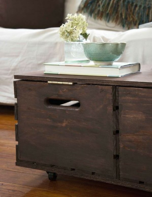How to build your own DIY coffee table or ottoman from a crate