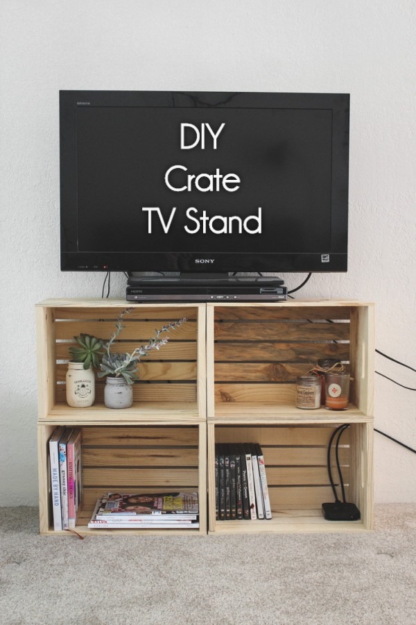 Check out how to build a very easy DIY TV stand form wooden crates @istandarddesign