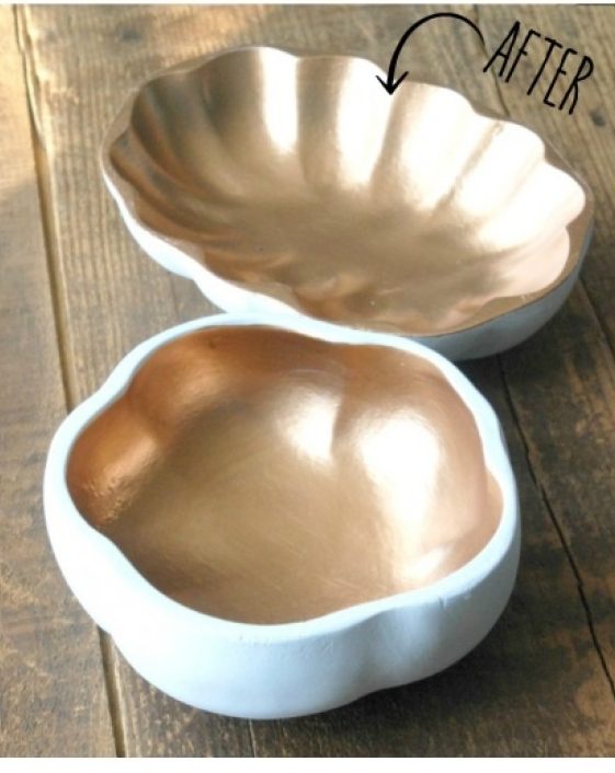 Check out how to make DIY gold painted wood bowls @istandarddesign