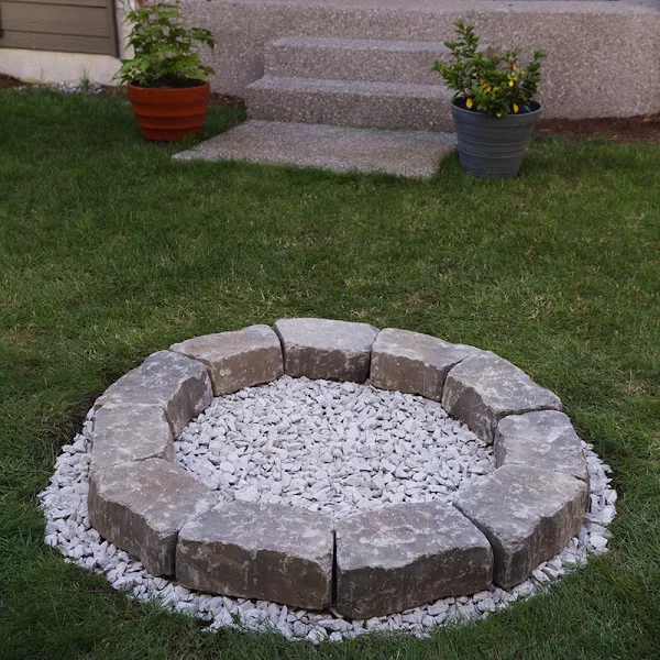 How to make a fire pit in your . Nice project idea!