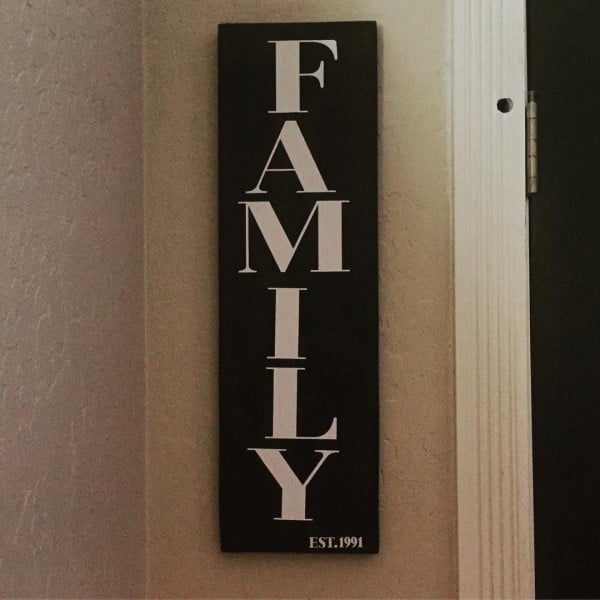 30 Cool Cricut Project Ideas That You Can Use in Home Decor - Love this  wall art sign   