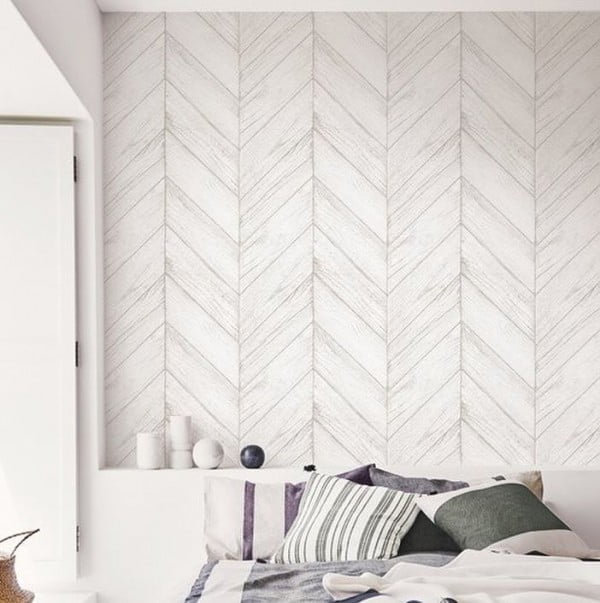 30 Unique Home Decor Ideas That Are Totally Doable - Love this gray herringbone plank accent wall! It makes awesome unique  and you can even