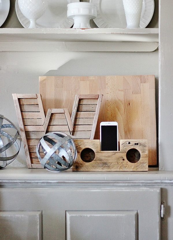 Check out this easy idea on how to make a   speaker that you can make and    