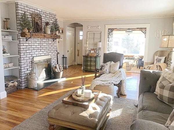 Such a gorgeous living room in all out  style. Love it!  