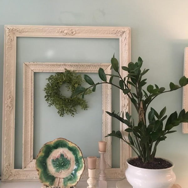 30 Most Impressive DIY Makeovers of Flea Market Finds - Check out this   flip of old picture frames   