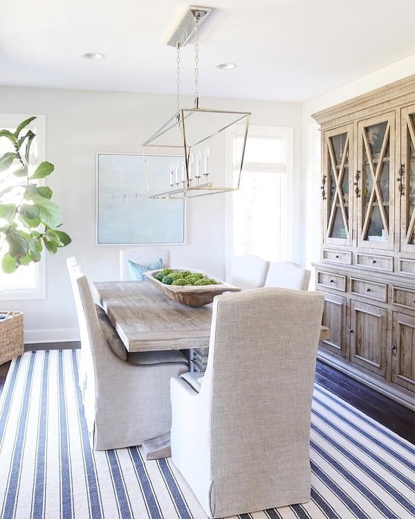Love the striped nautical rug in this #rustic #coastal decor