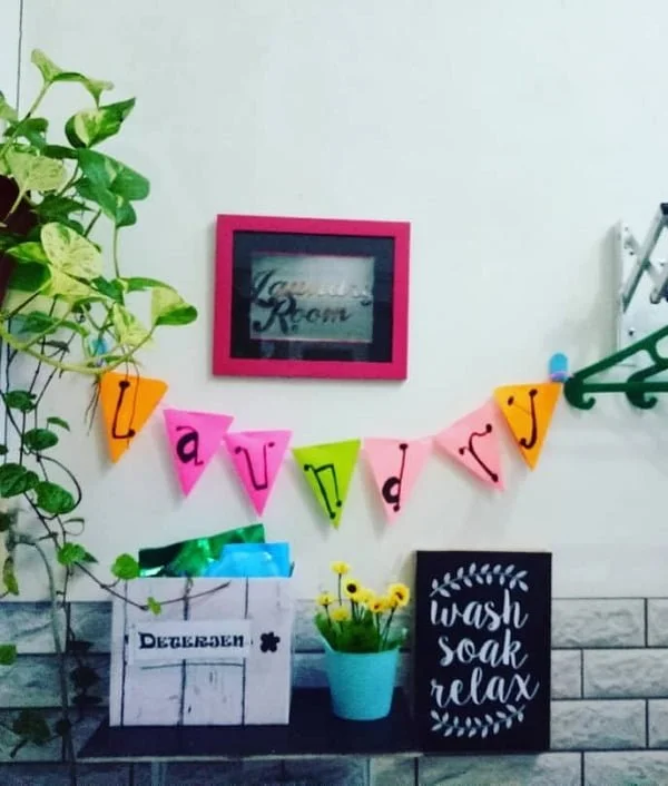 100 Fabulous Laundry Room Decor Ideas You Can Copy - Check out this shabby chic laundry room decor idea. Brilliant!