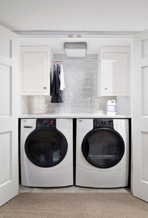 100 Fabulous Laundry Room Decor Ideas You Can Copy - You have to see this laundry room decor idea with metallic paint backsplash. Love it!