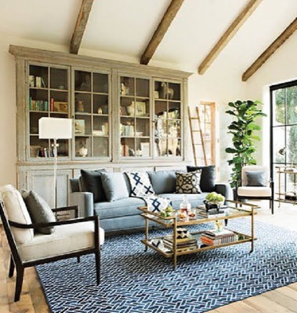 California chic decor idea with palm plants. Love it!