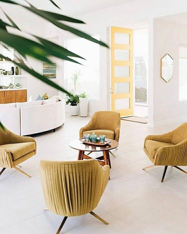 California chic decor idea with mid-century furniture. Love it!