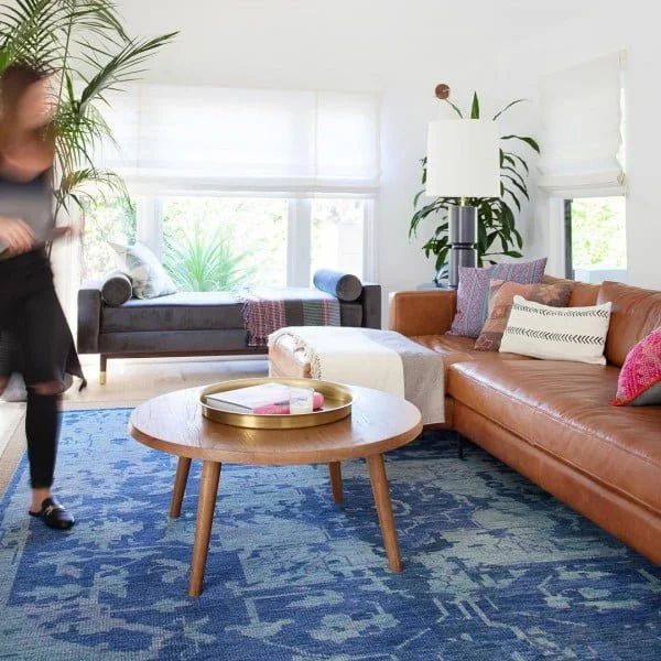 Shades of Blue Modern Living Room Idea