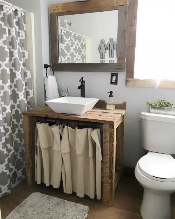 100 Cozy Rustic Farmhouse Bathroom Decor Ideas You Can Easily Copy - Check out this  bathroom decor idea with a reclaimed wood vanity. Love it!  