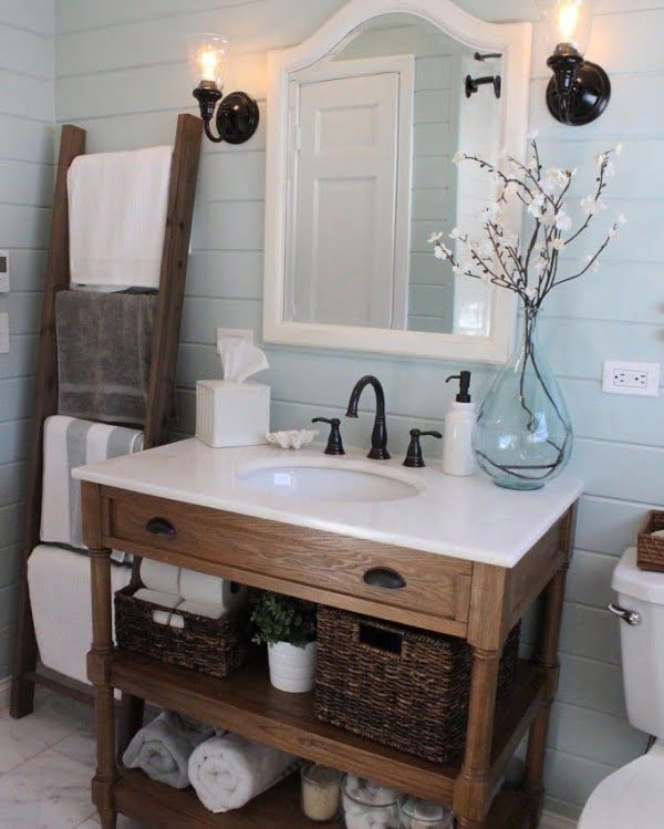 100 Cozy Rustic Farmhouse Bathroom Decor Ideas You Can Easily Copy - Check out this  bathroom decor idea with shiplap walls and a blanket ladder. Love it!  