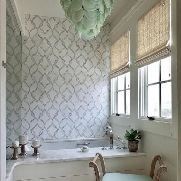 You have to see this bathroom decor idea with accent wallpapers that will turn your bathroom into SPA!  