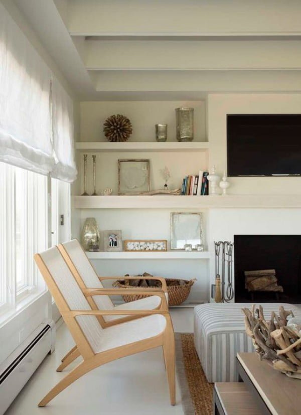 living room decor idea with built-in shelves. Love it!