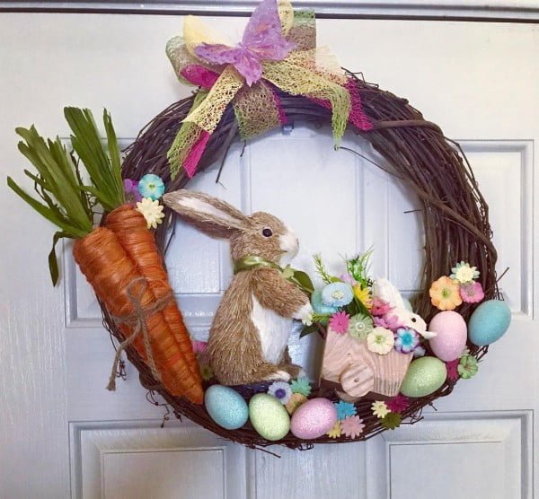 Check out this   wreath idea with Bunny and carrots. Love it! 