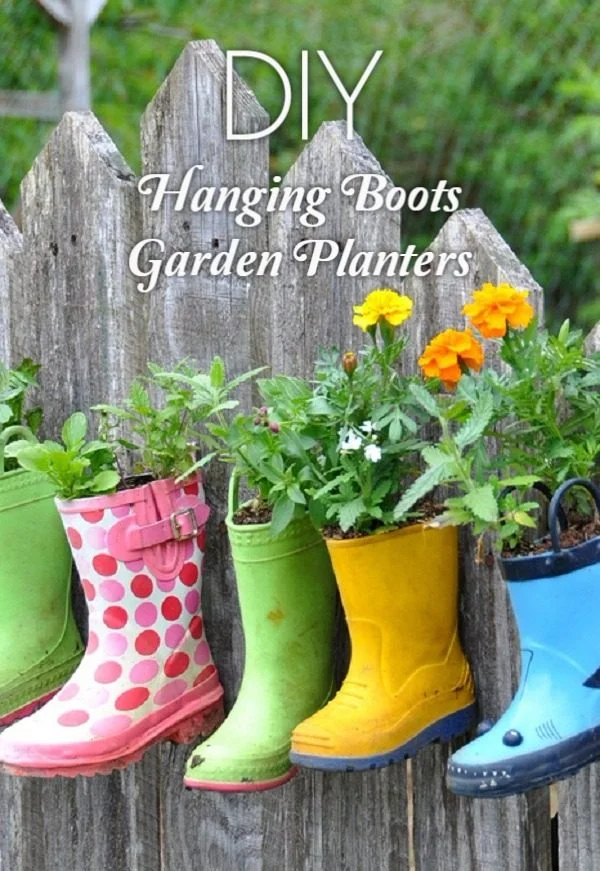 Great idea! Check out the tutorial on how to make  hanging rain boots garden planters 