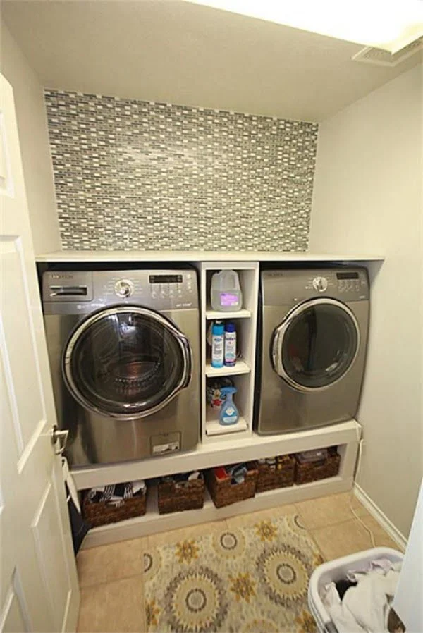 100 Fabulous Laundry Room Decor Ideas You Can Copy - You have to see this laundry room decor idea with a pattern backsplash. Love it!