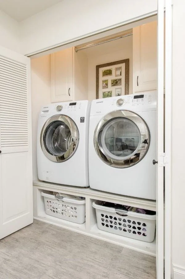 100 Fabulous Laundry Room Decor Ideas You Can Copy - You have to see this laundry room decor idea with closed door space. Love it!