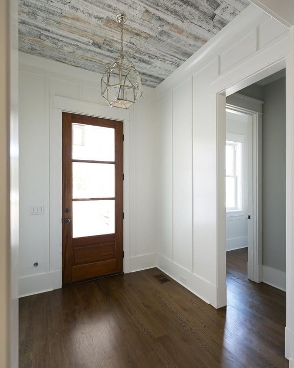 50 Unique Ceiling Design Ideas to Update the Forgotten Wall - You have to see this reclaimed wood ceiling design idea. Love it! 