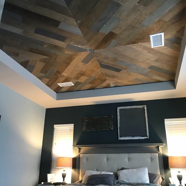 50 Unique Ceiling Design Ideas to Update the Forgotten Wall - You have to see this dark wood plank ceiling design idea. Love it! 