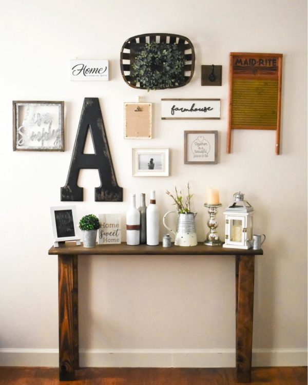  decor idea with a hardwood table and macthing dar wood flooring. Love it!   