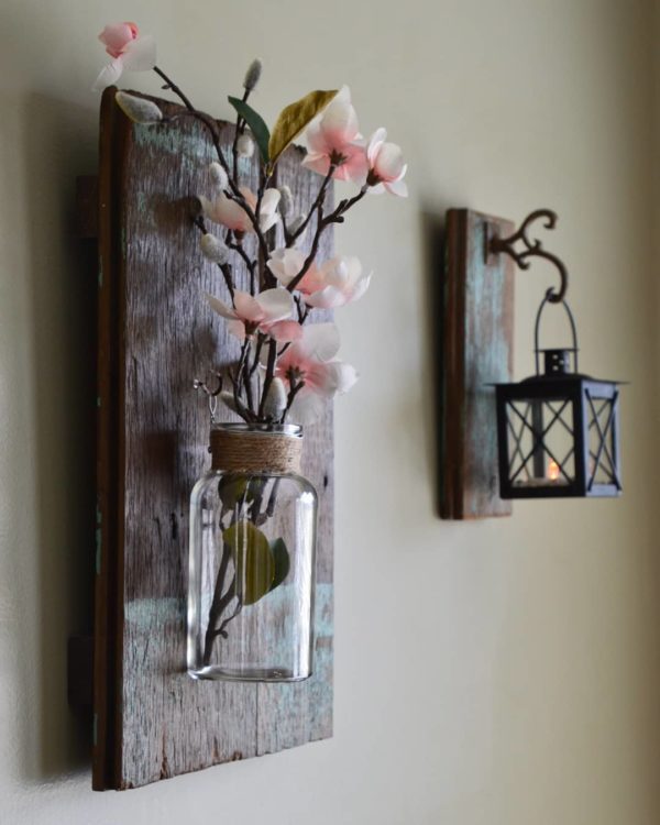  decor idea with eggshell wals and tasteful placement of yesteryear iron hangers. Love it!   