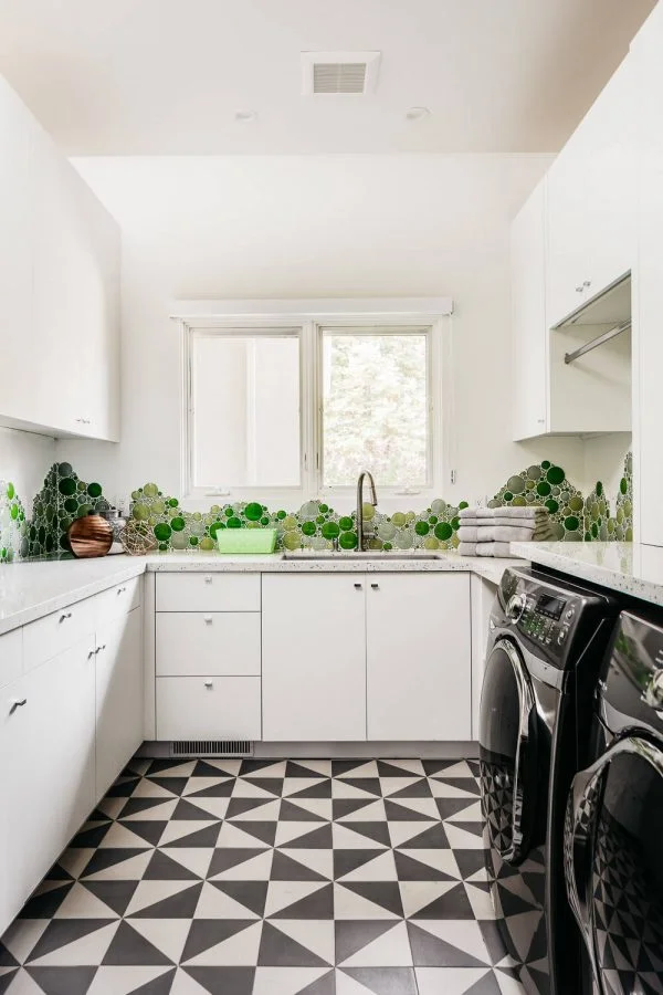 100 Fabulous Laundry Room Decor Ideas You Can Copy - You have to see this decor idea with a undermount sink and white laundry room setup. Love it!
