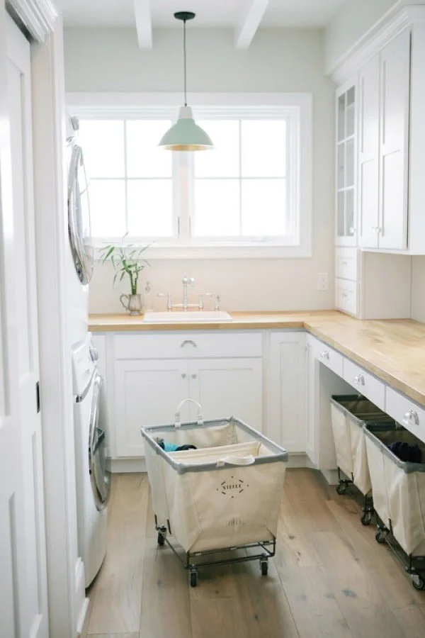 100 Fabulous Laundry Room Decor Ideas You Can Copy - You have to see this laundry room decor idea with medicine cabinets. Love it!