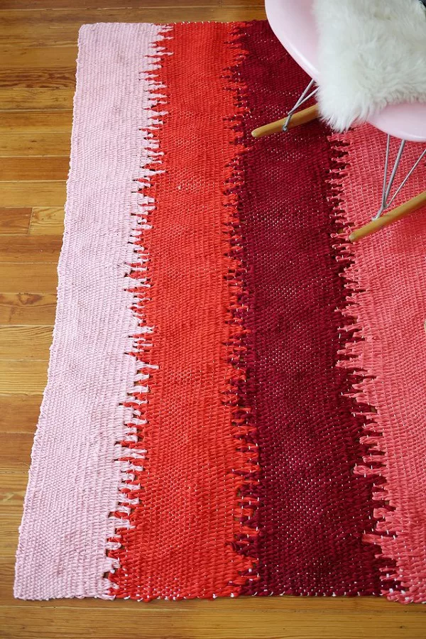 How to make a  DIY Static Lines Woven Rug