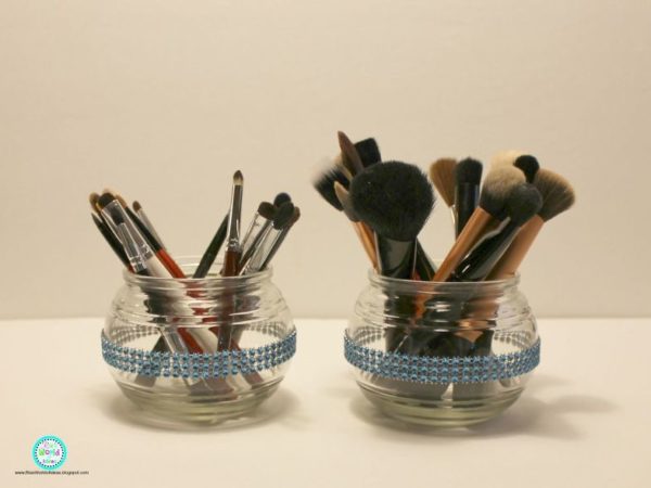How to make a soft DIY jar and ribbon makeup organizer  