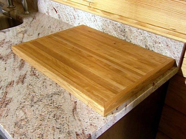 How to make a reclaimed DIY cutting board  