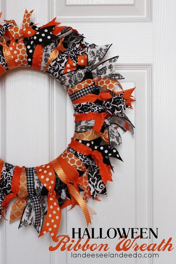 How to make a  ribbon  wreath 