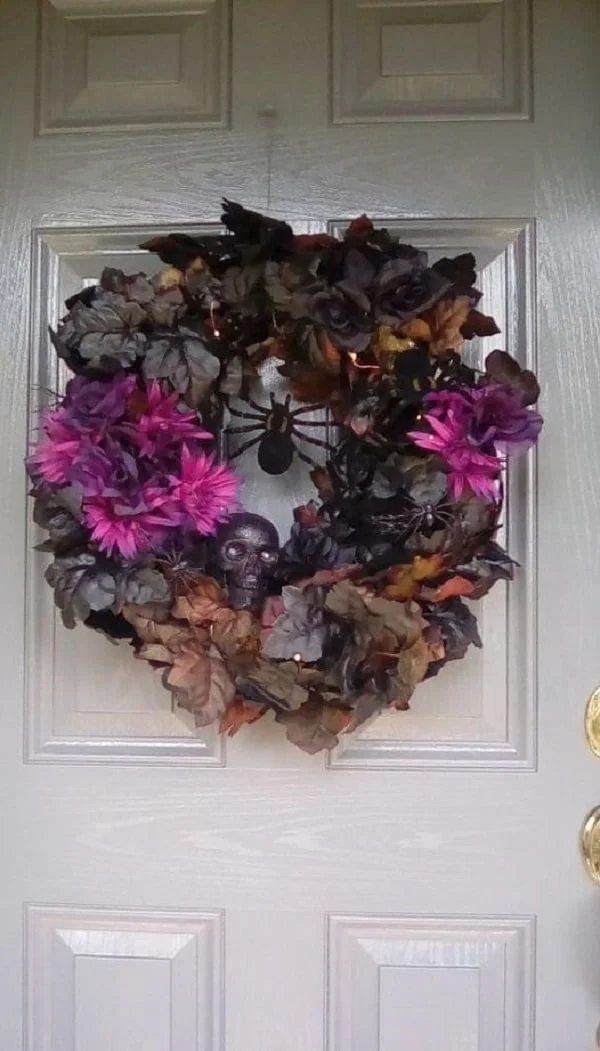 How to make a  spooky floral  wreath 