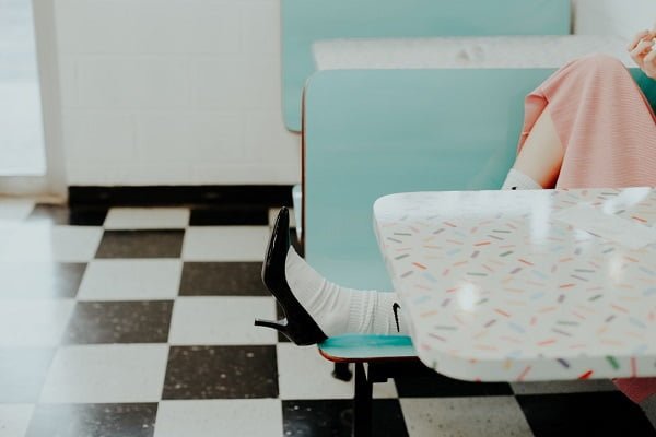 Classic checker kitchen floor tile idea