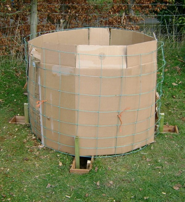 How to make a  cylinder compost bin 