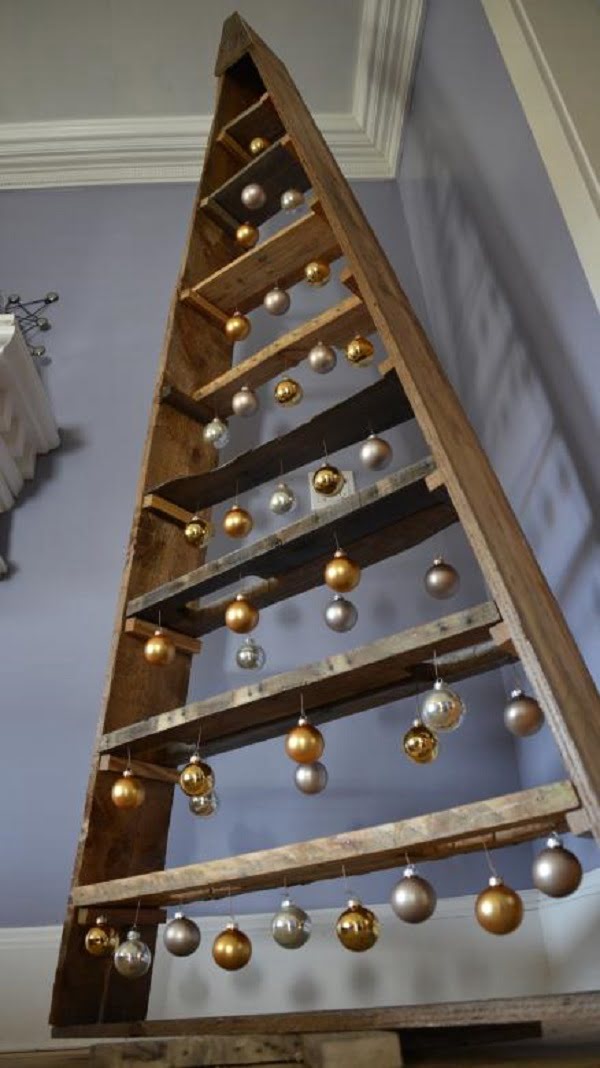 How to make a  pallet  tree with shelves 