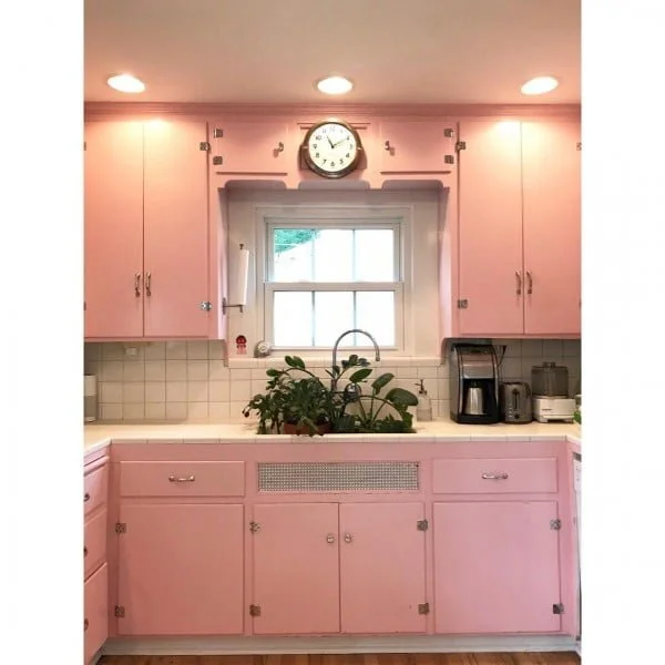 Pink Retro Kitchen 