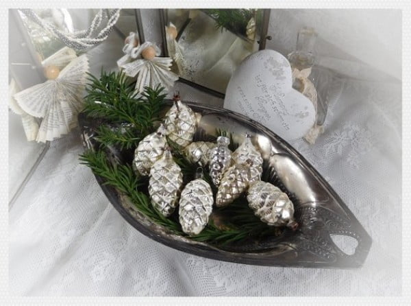 Vintage Fir Cone Christmas Decorations 