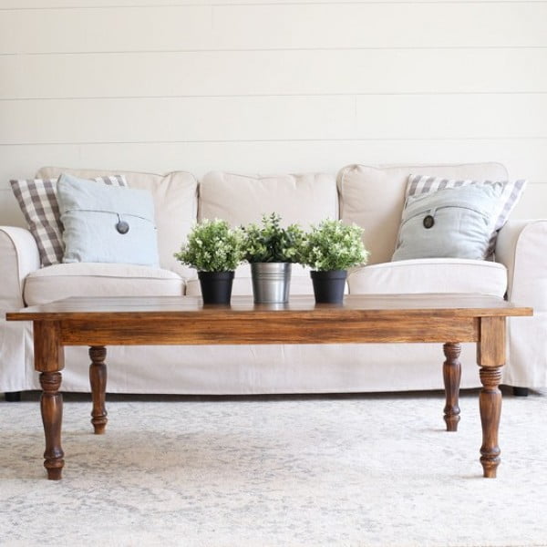 DIY Farmhouse Coffee Table