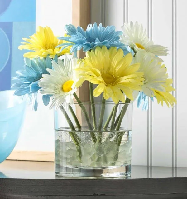 Easy DIY Flower Arrangement Gift in Minutes