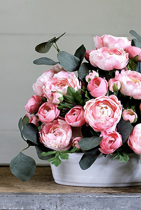 Seven Easy Steps to Breathtaking Flower Arrangements   
